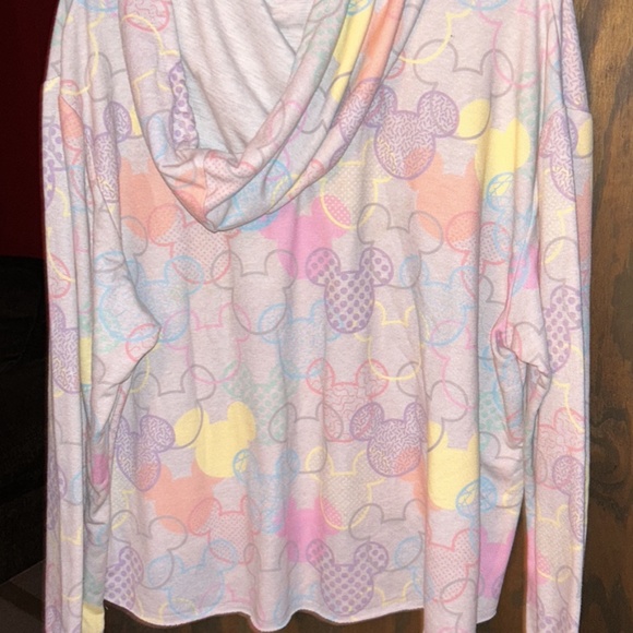 ⬇️ FINAL MARKDOWN! ⬇️ Disney Mickey Mouse Pastel Purple Hoodie - Picture 2 of 3